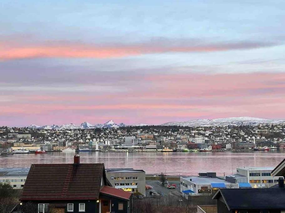 شقة Cosy Flat Near Cable Car And The Arctic Cathedral ترومسو المظهر الخارجي الصورة